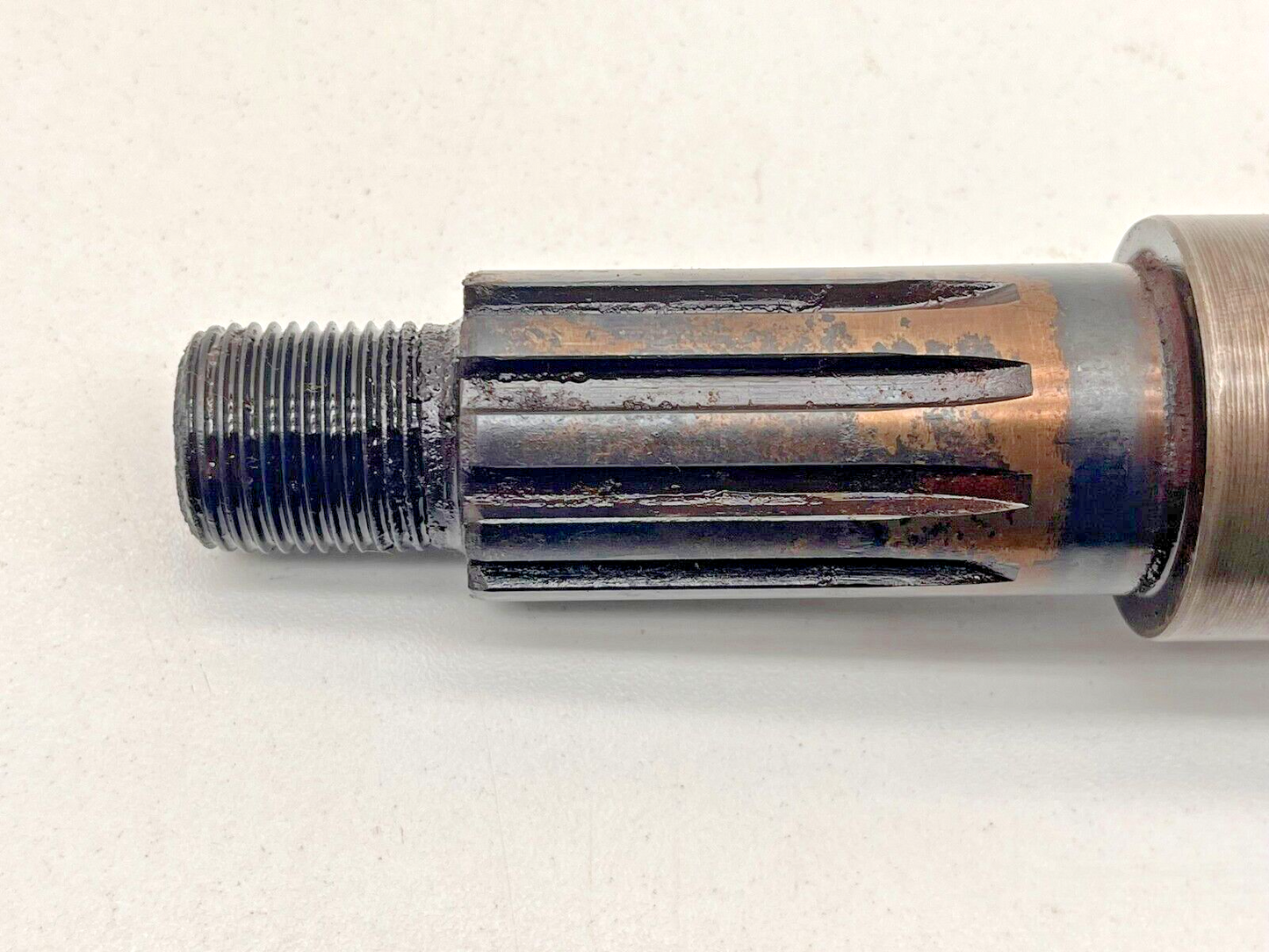 7623047
