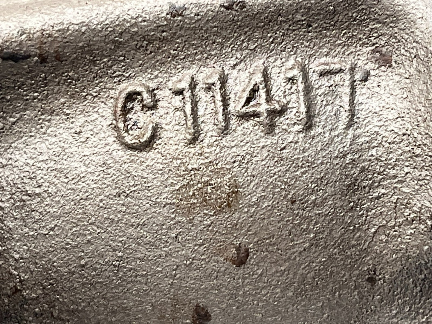 7077281