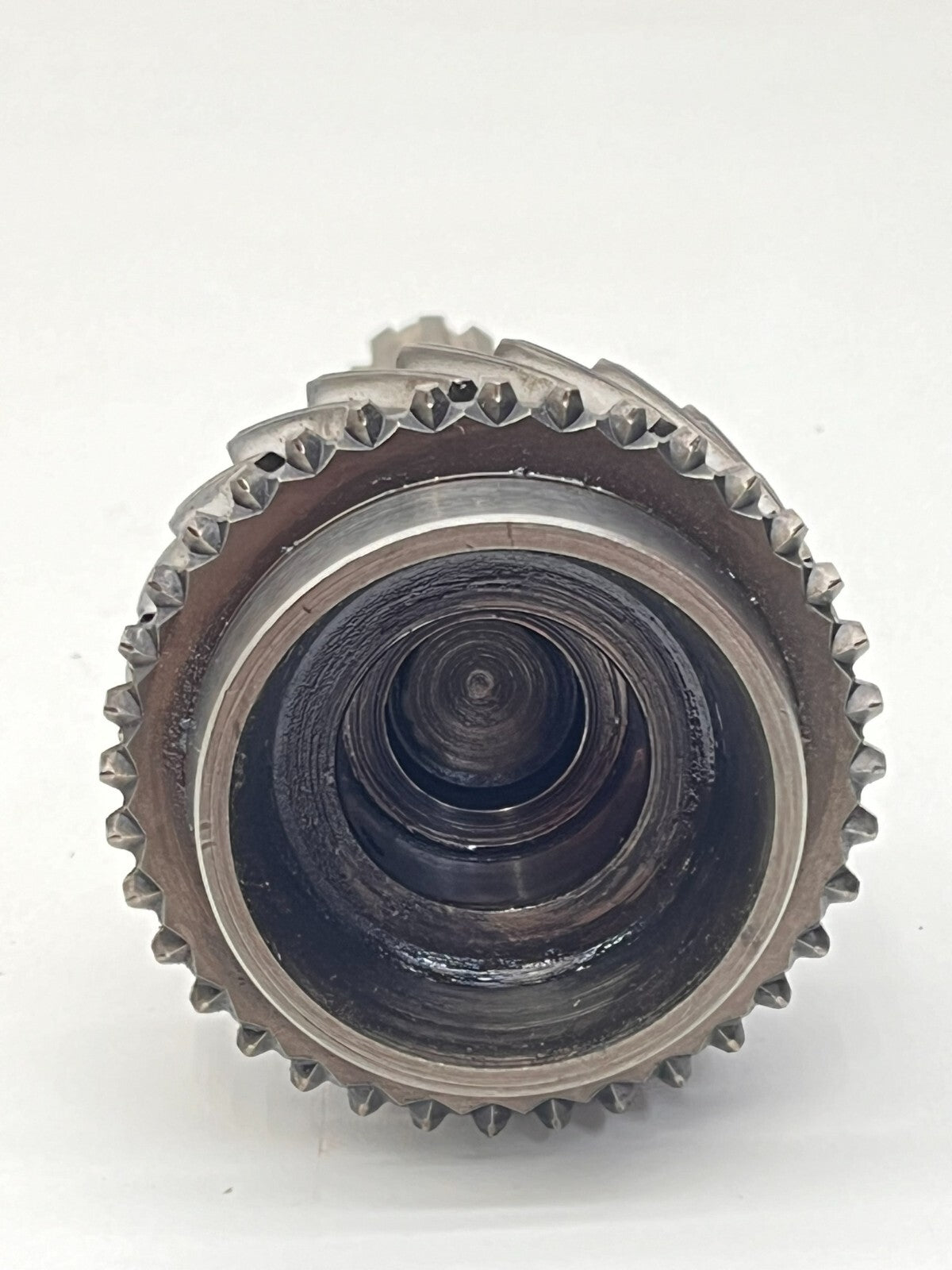 7975402