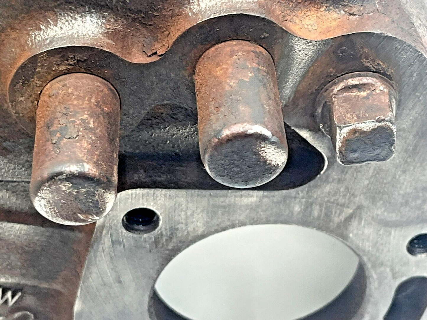 8099983