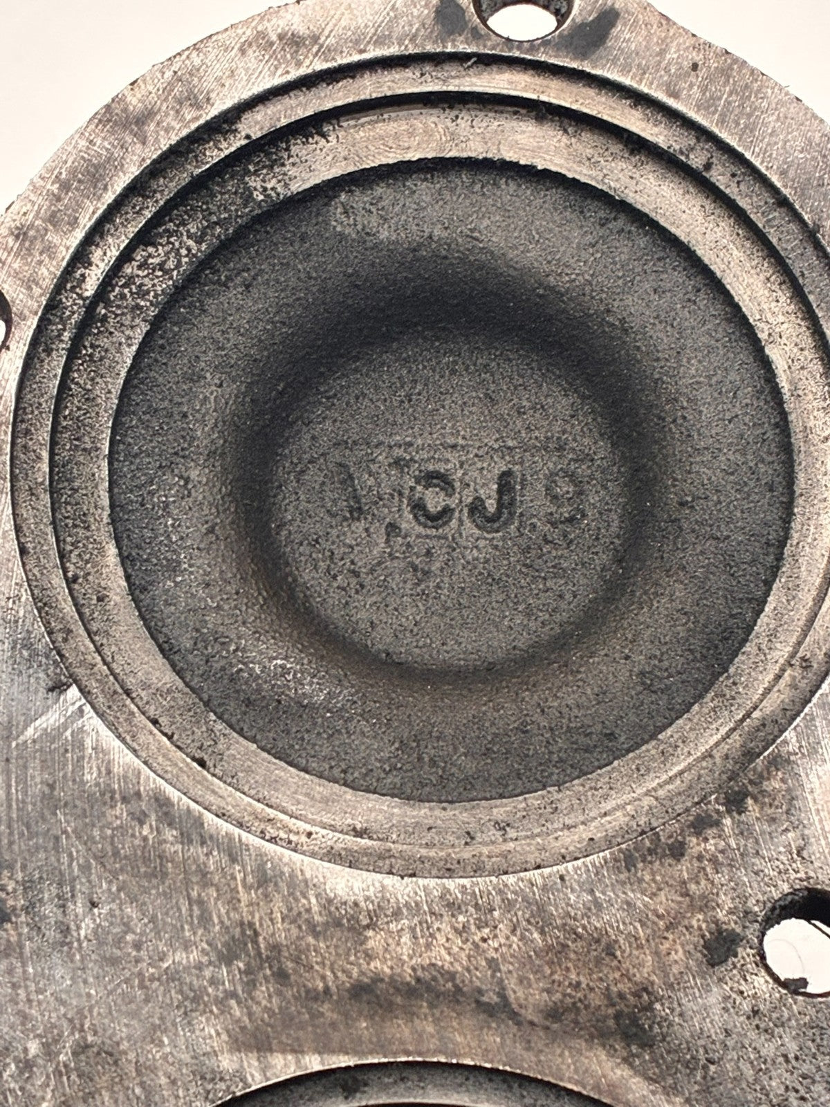 8972386