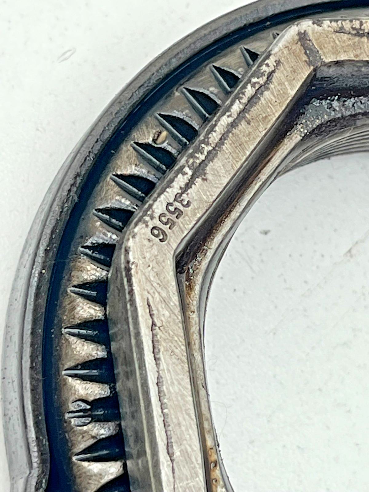 7628353