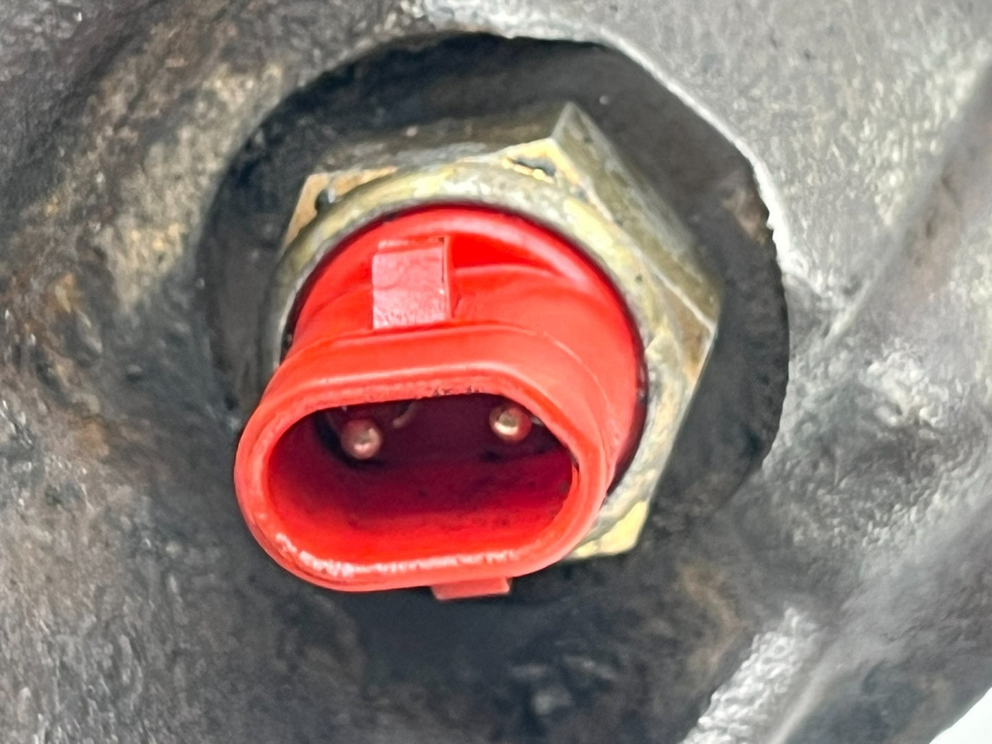 8962303