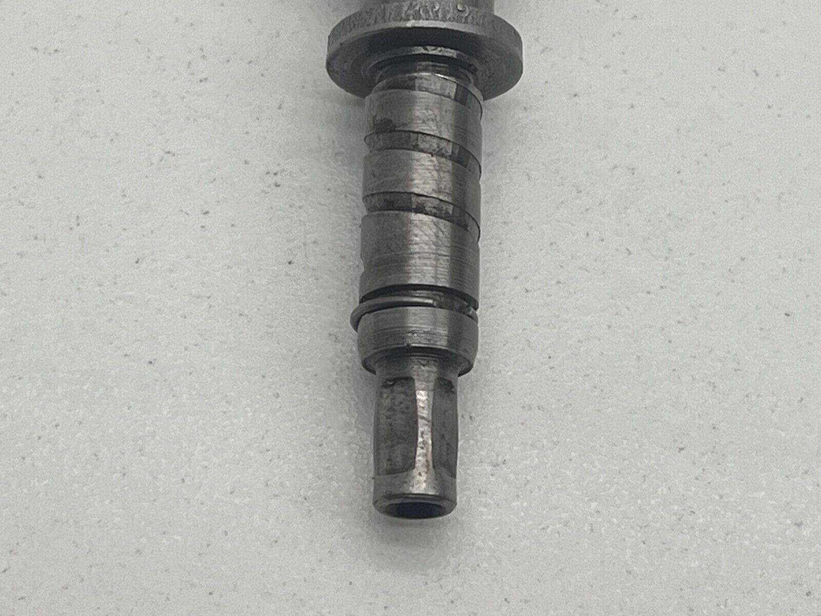 7849304