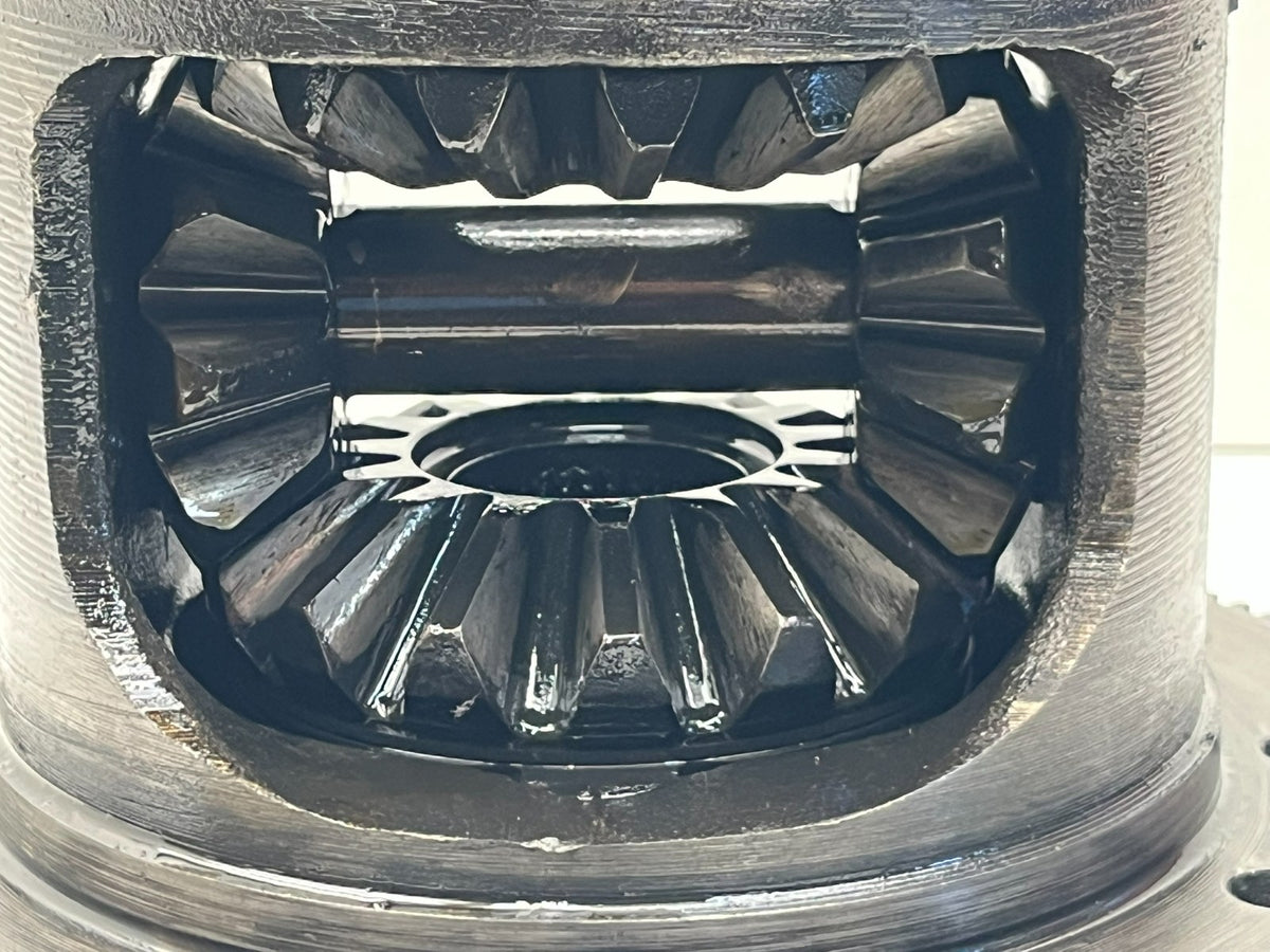 9047387