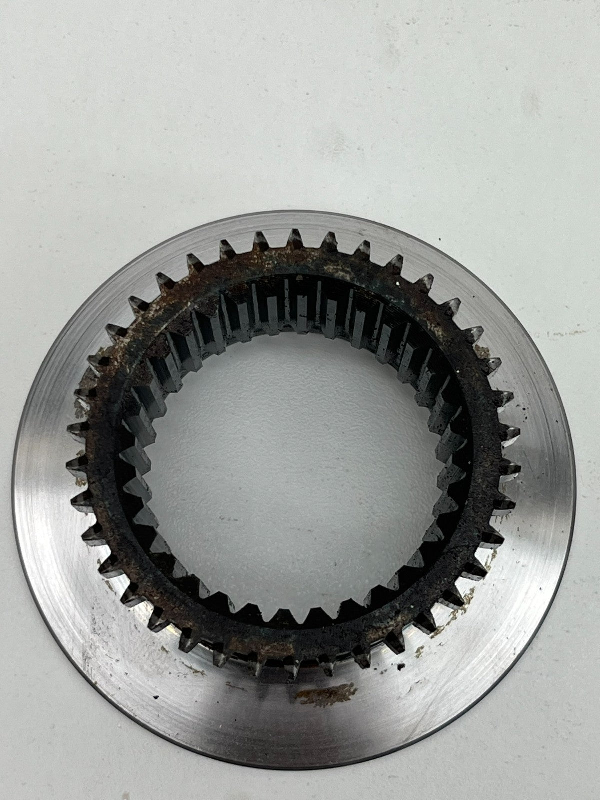 8976685