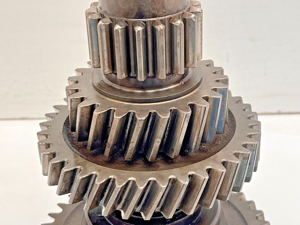 9018751
