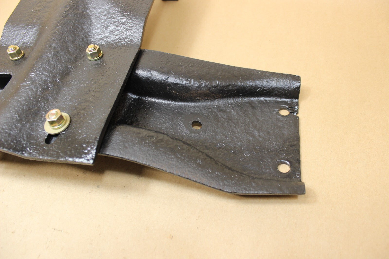 8962281