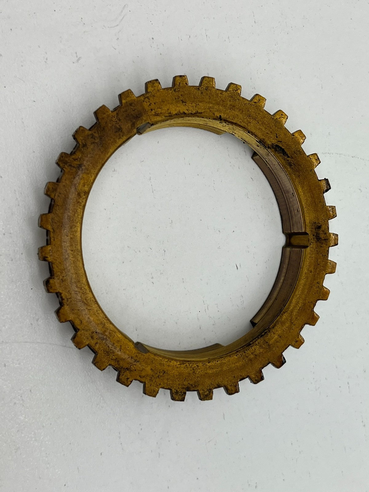 8976731