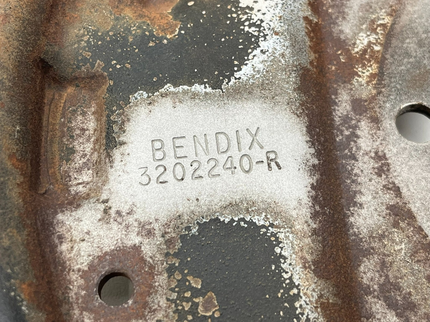 8690985