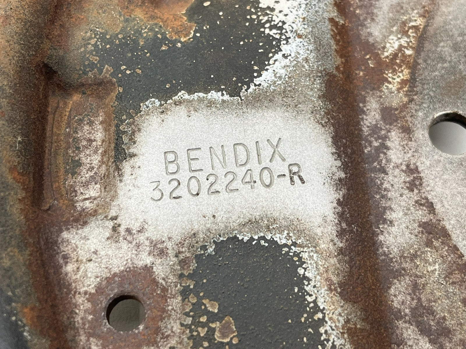 8690985