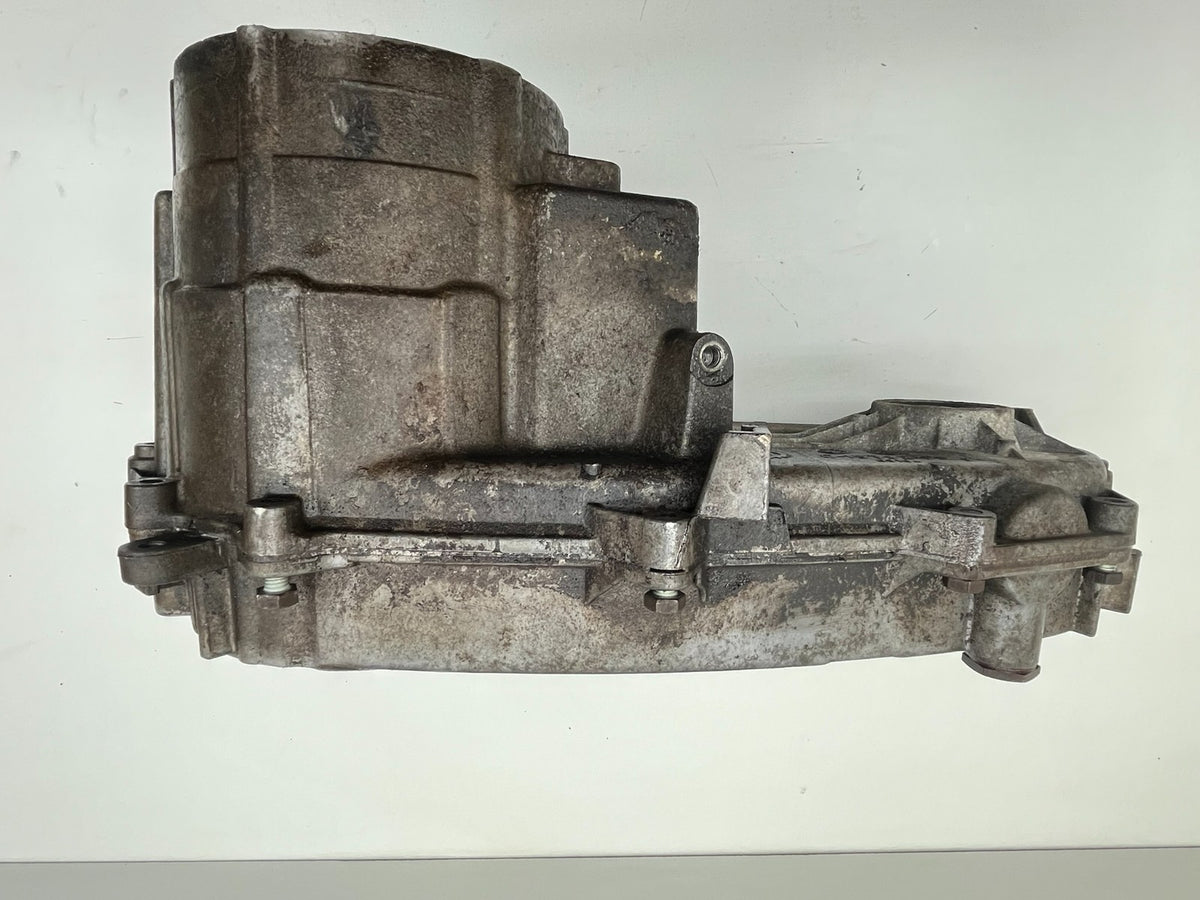 8962301