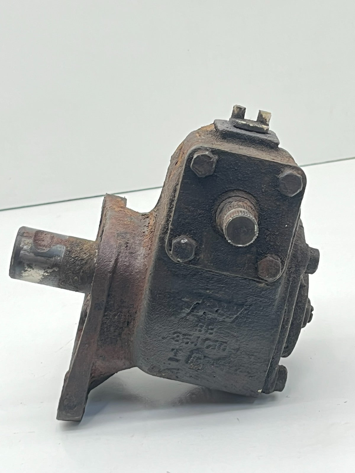8902947