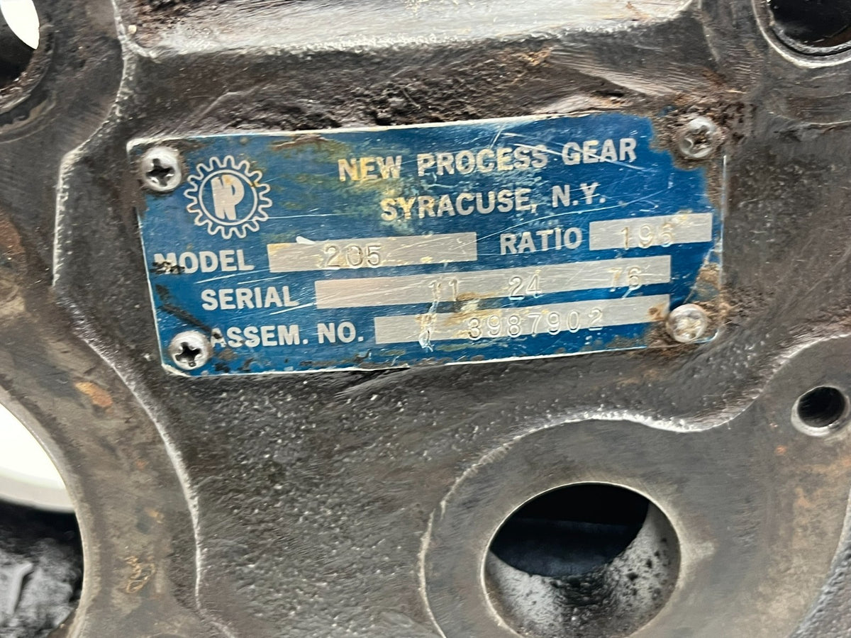 8893319