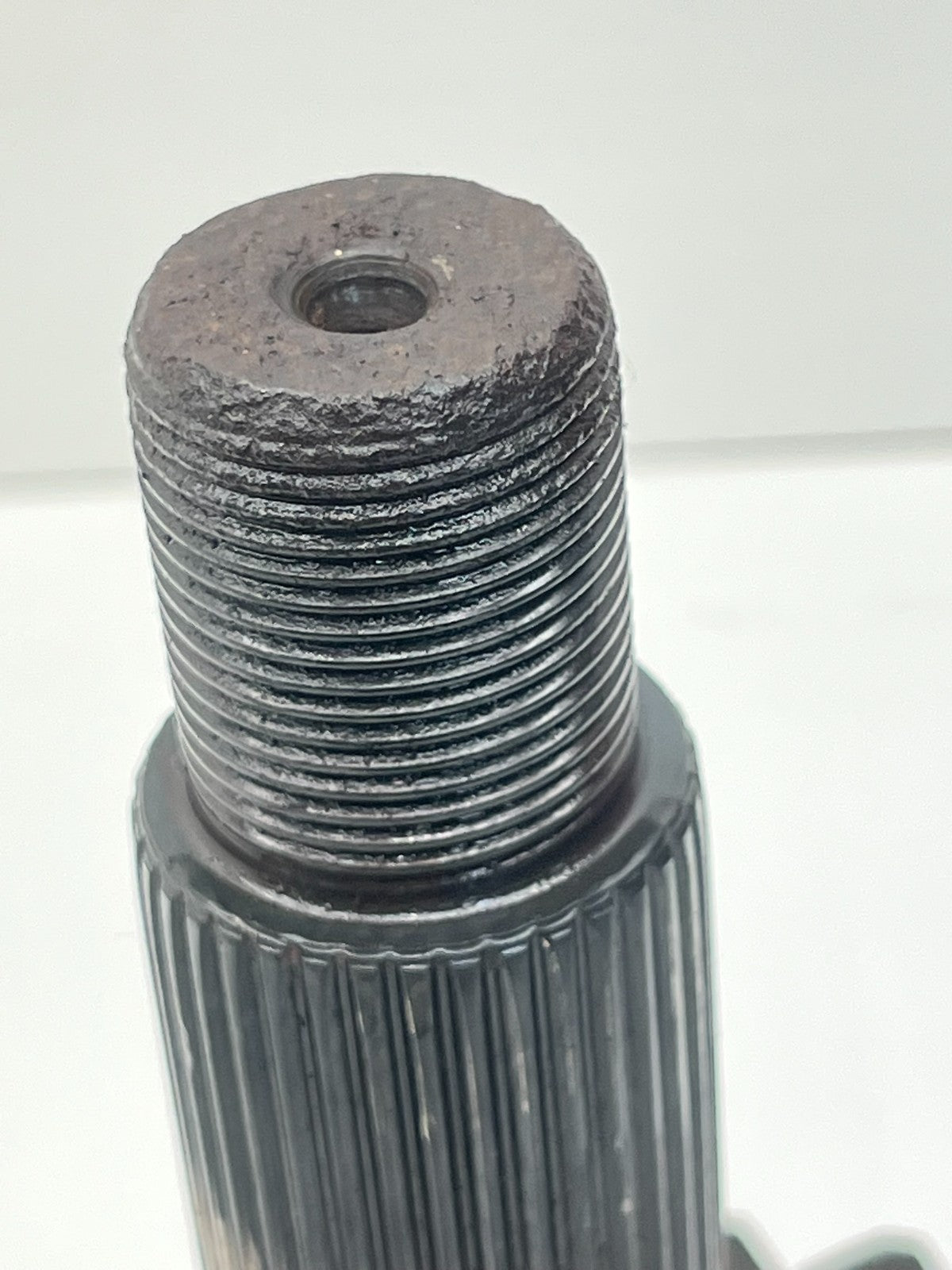 8942573
