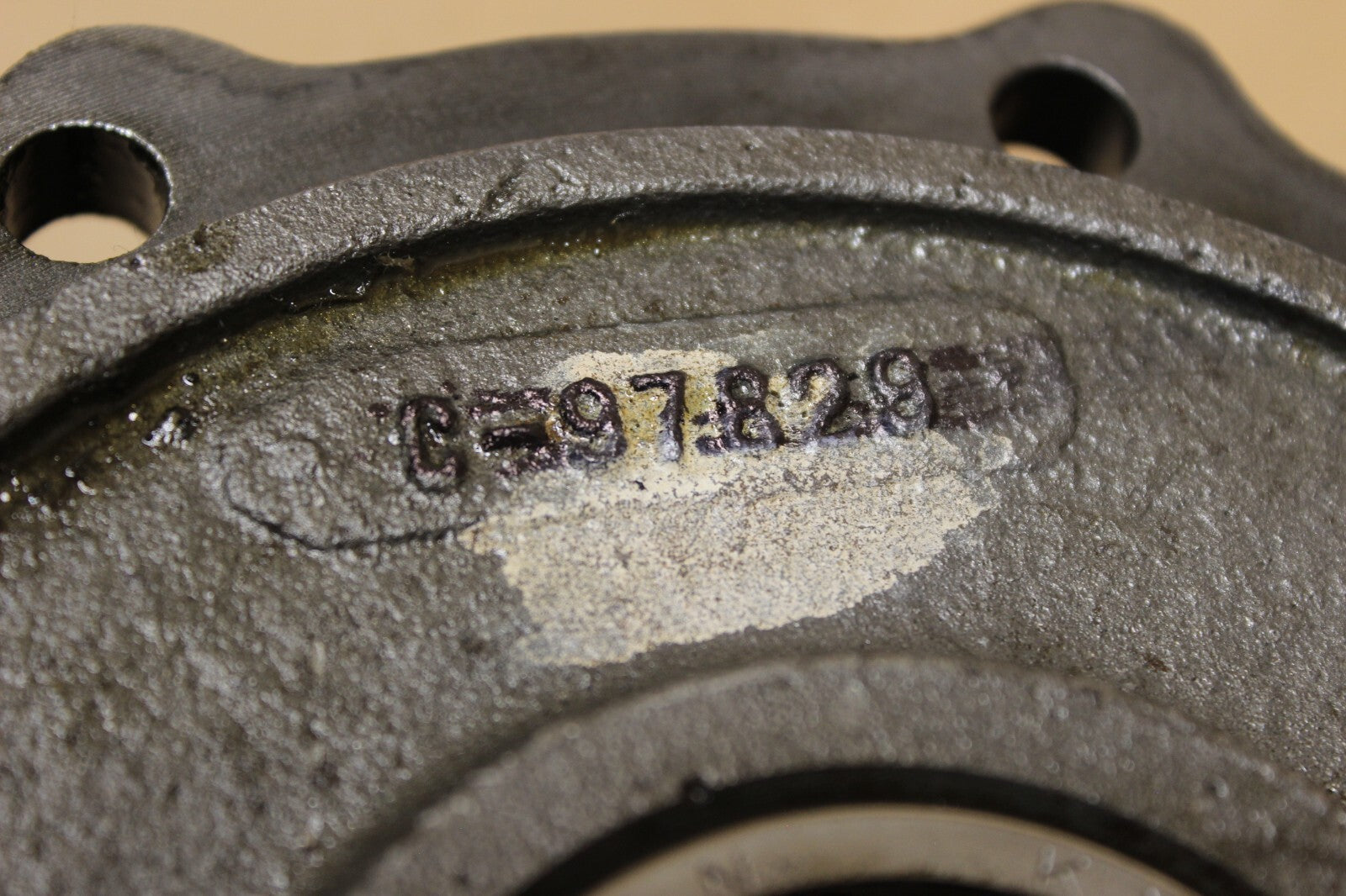 8985093
