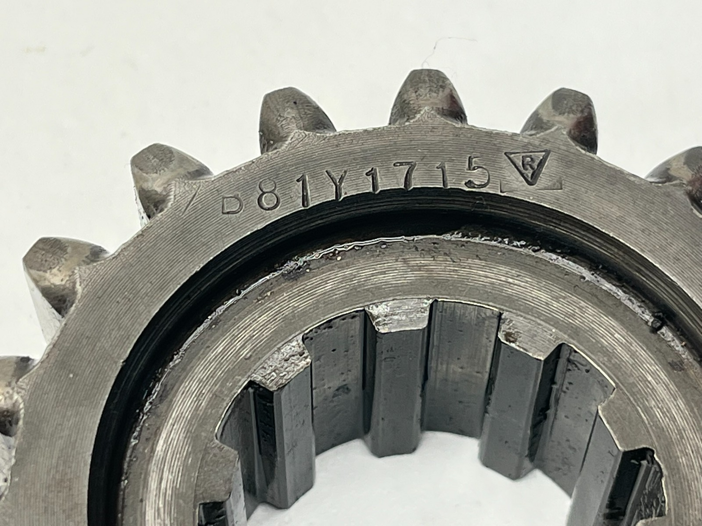 8944864