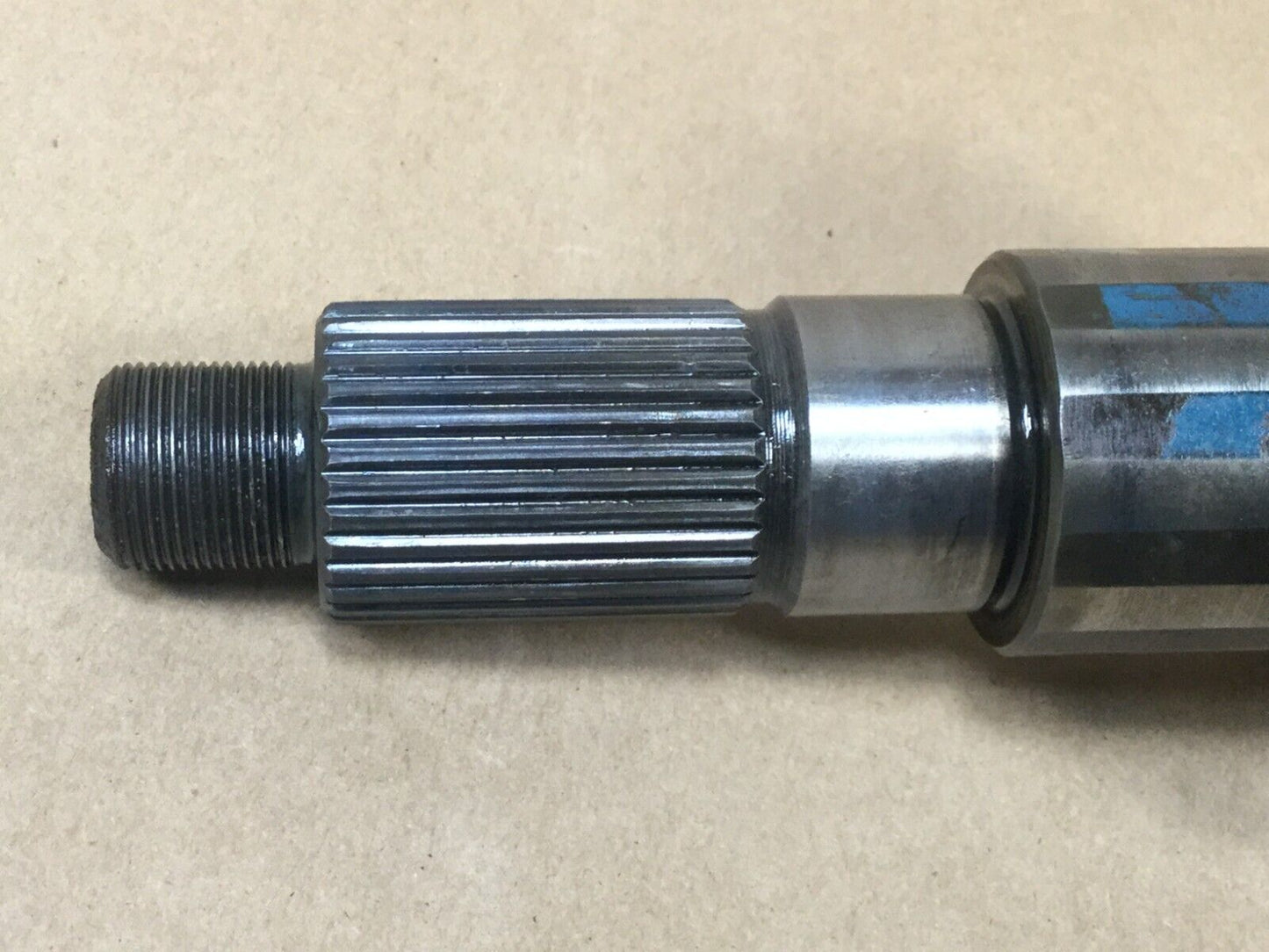 NP205 32 Spline Front Output Shaft w/Pin Roller Bearings Ford Dodge GM