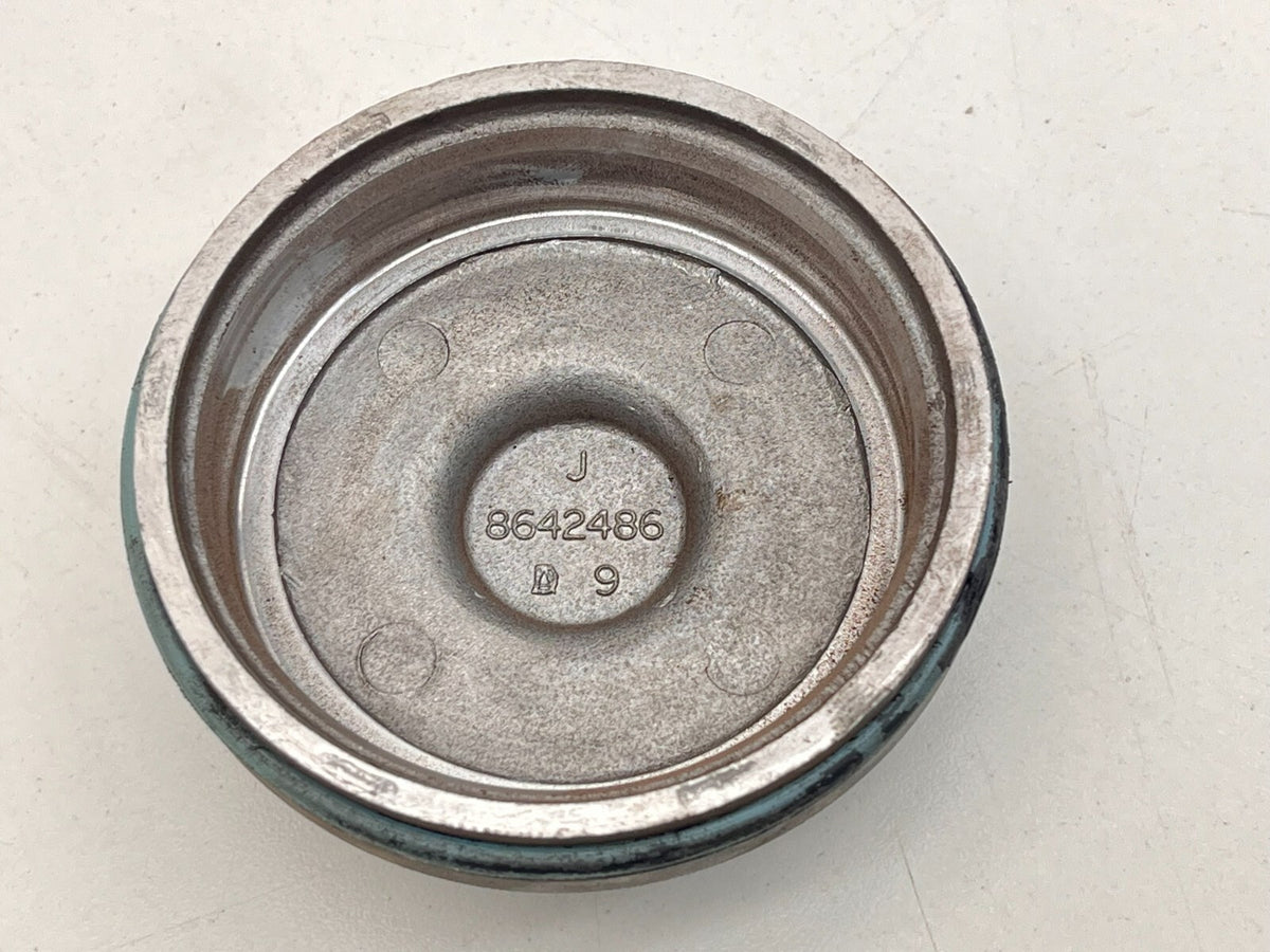 8952313