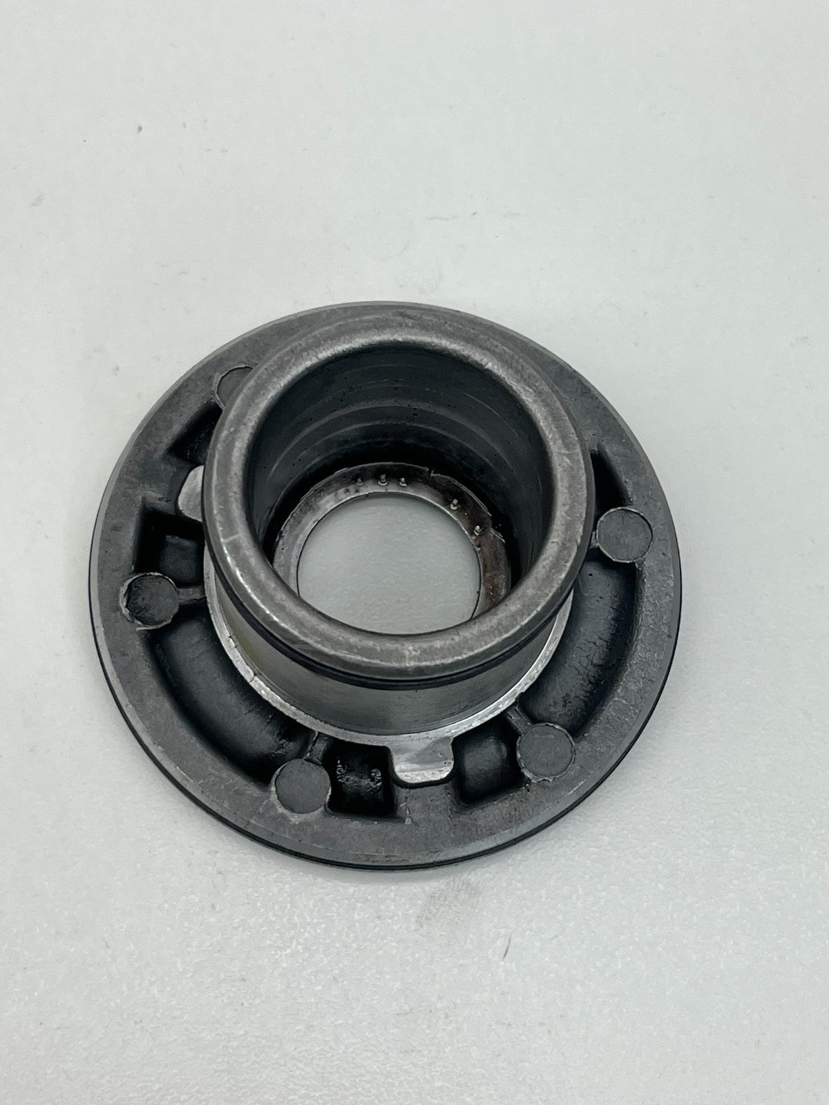 8733800