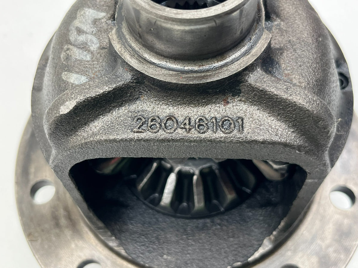 9052896