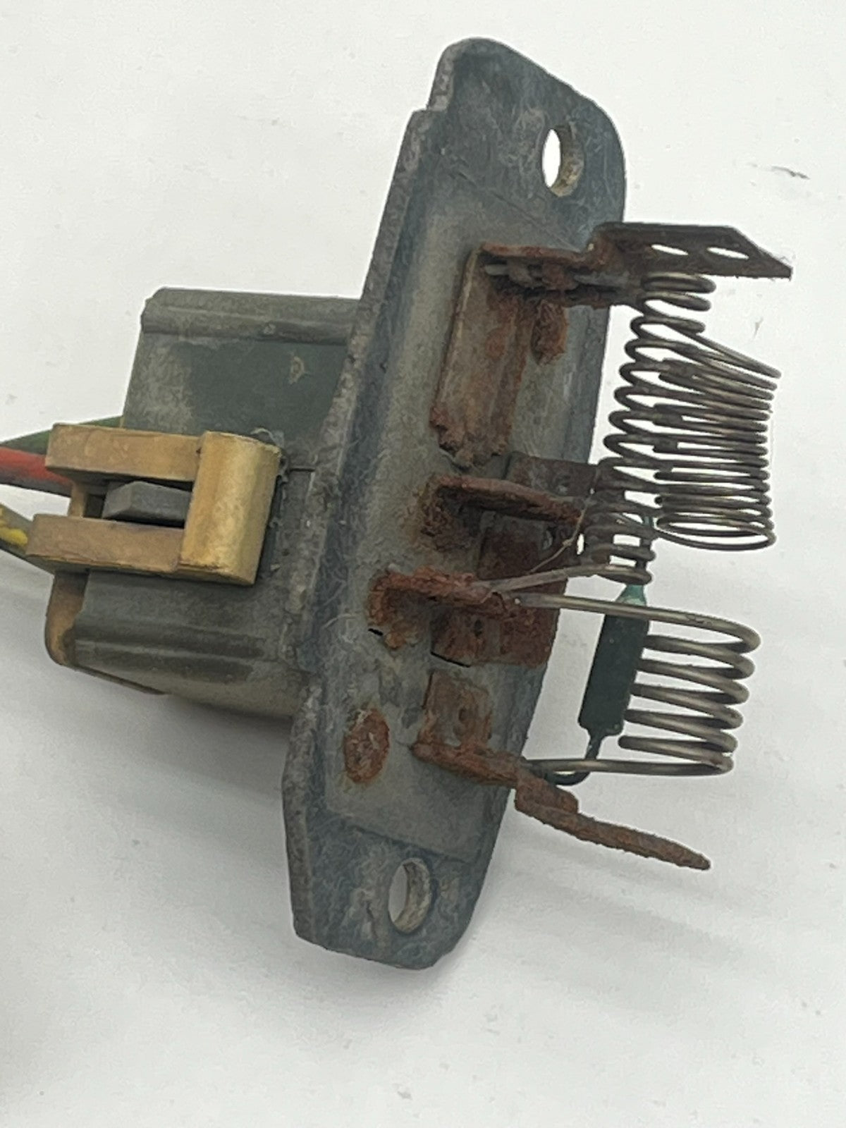 8953548