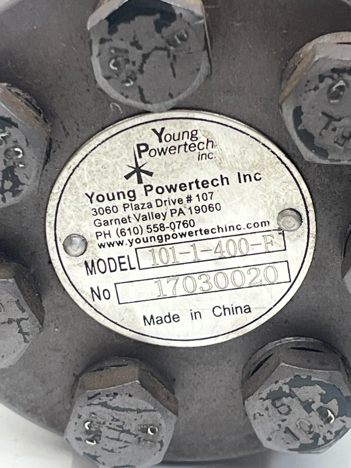8988495