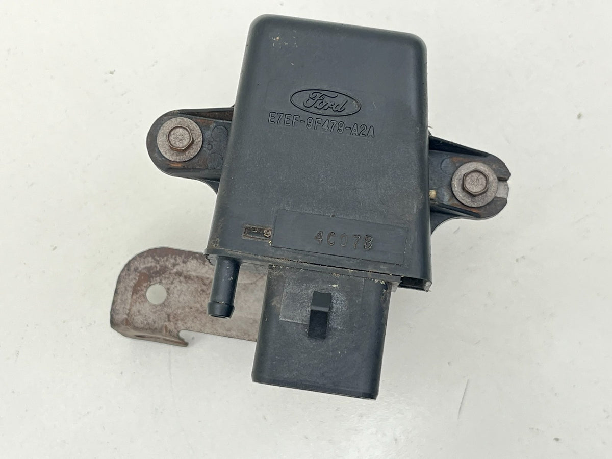 9028621