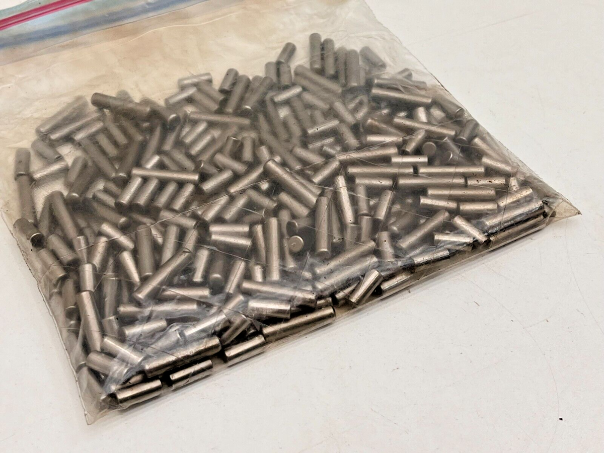 8962333