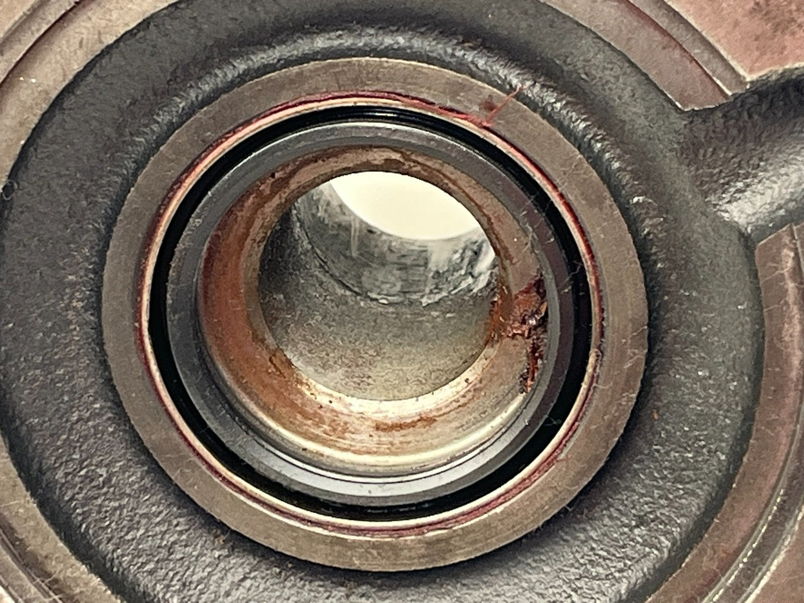 8962279