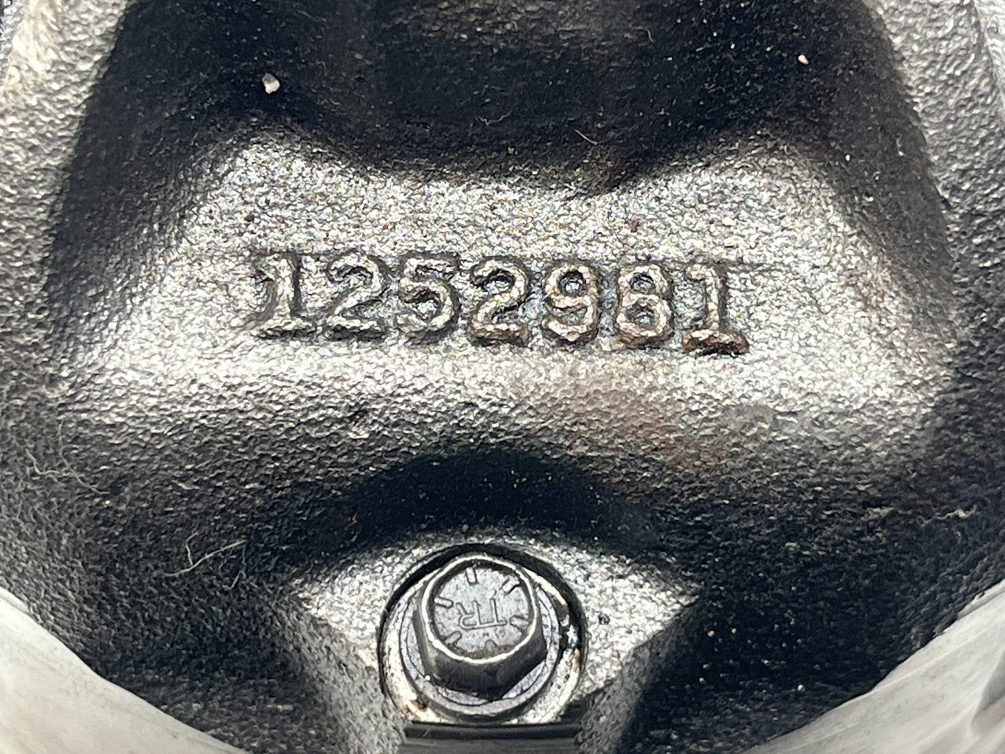 8954538