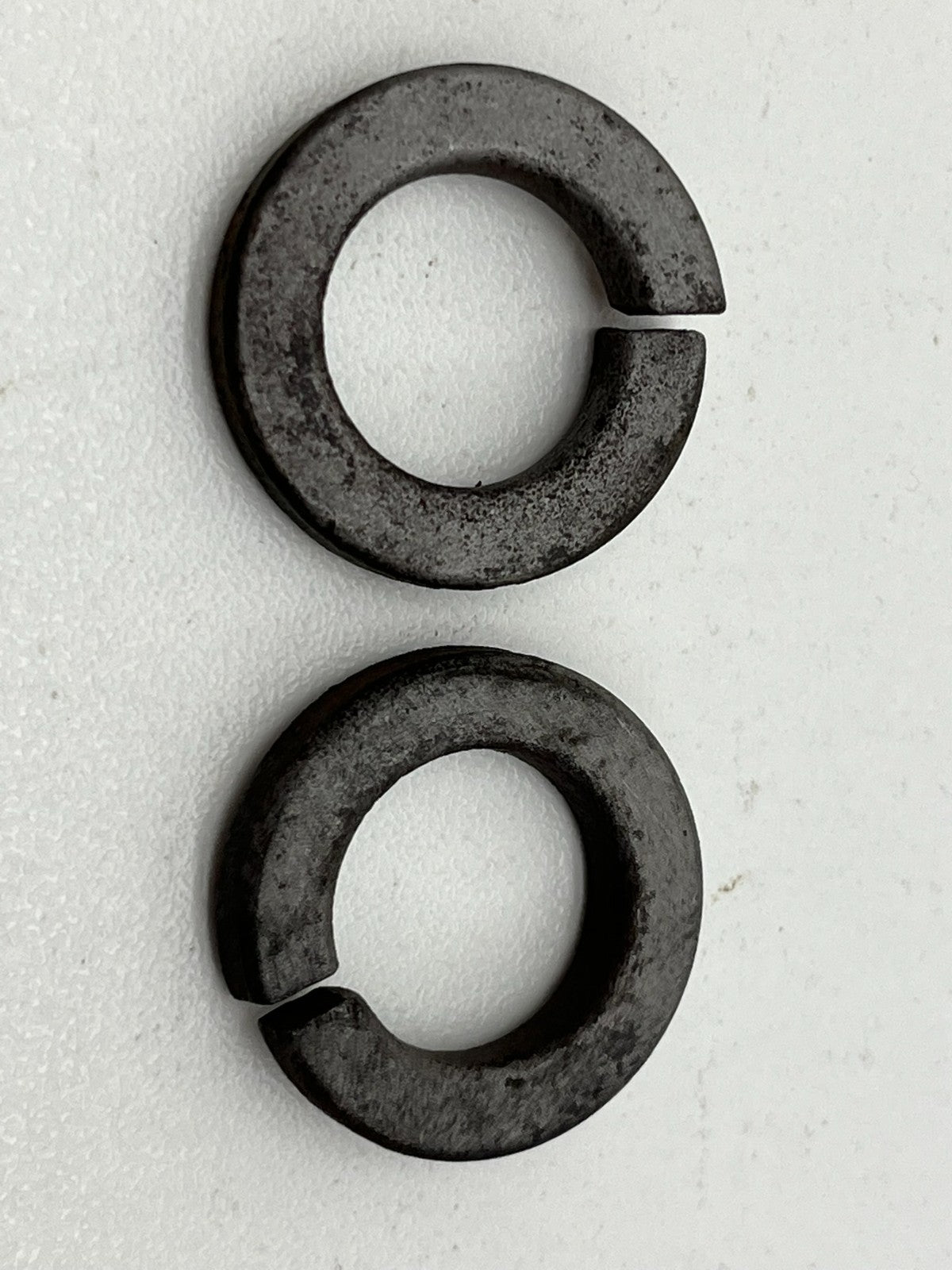 8977587