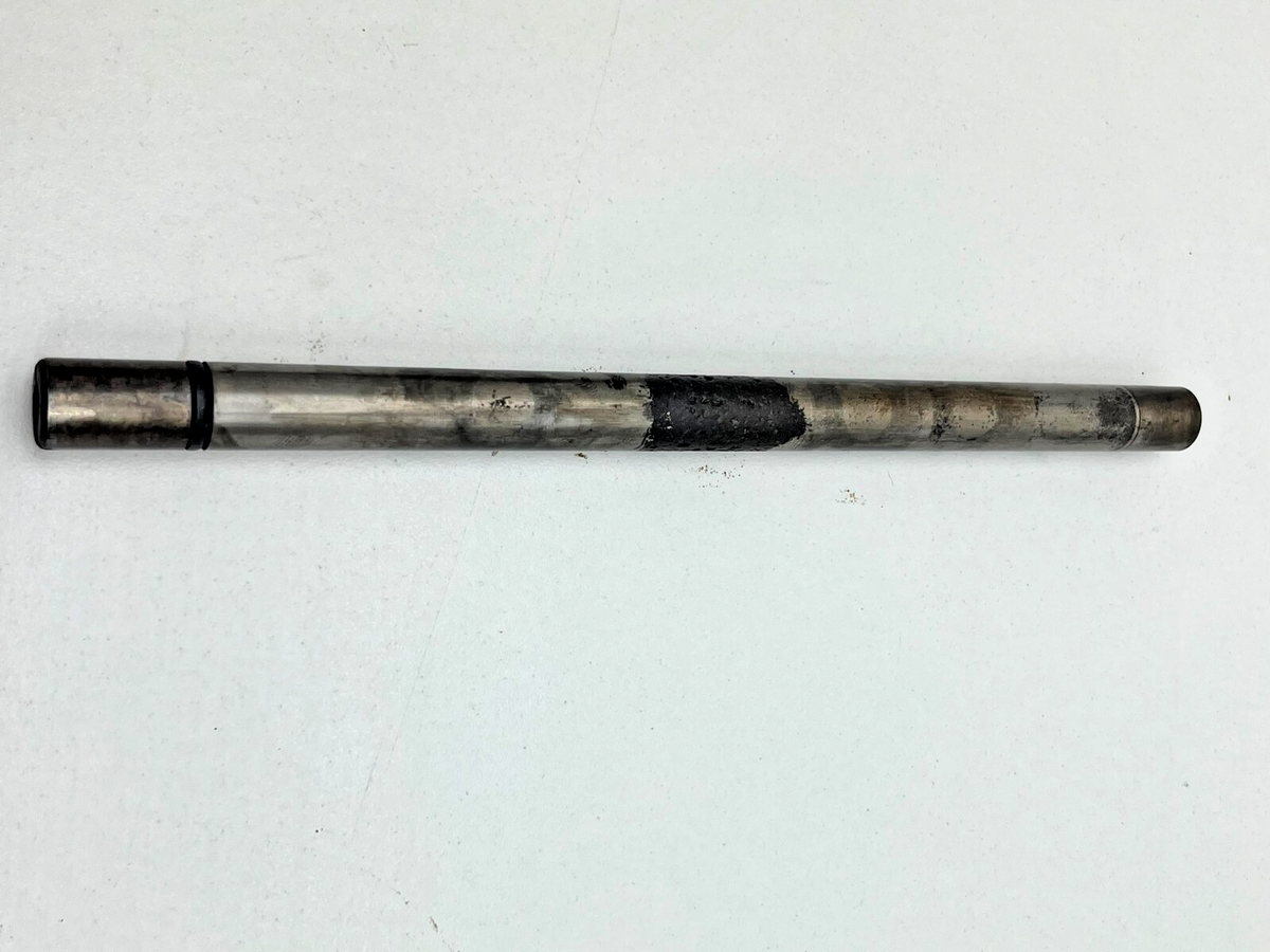 8972400