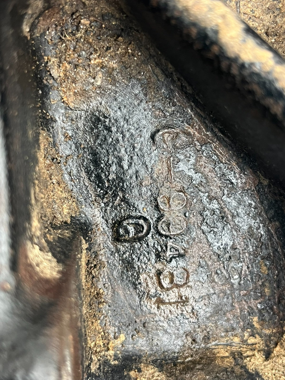 8985094