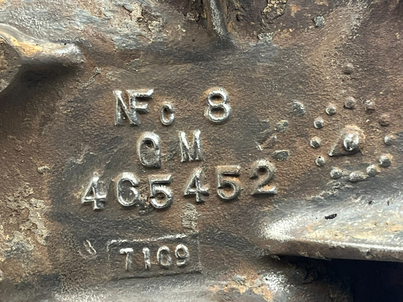 8890772