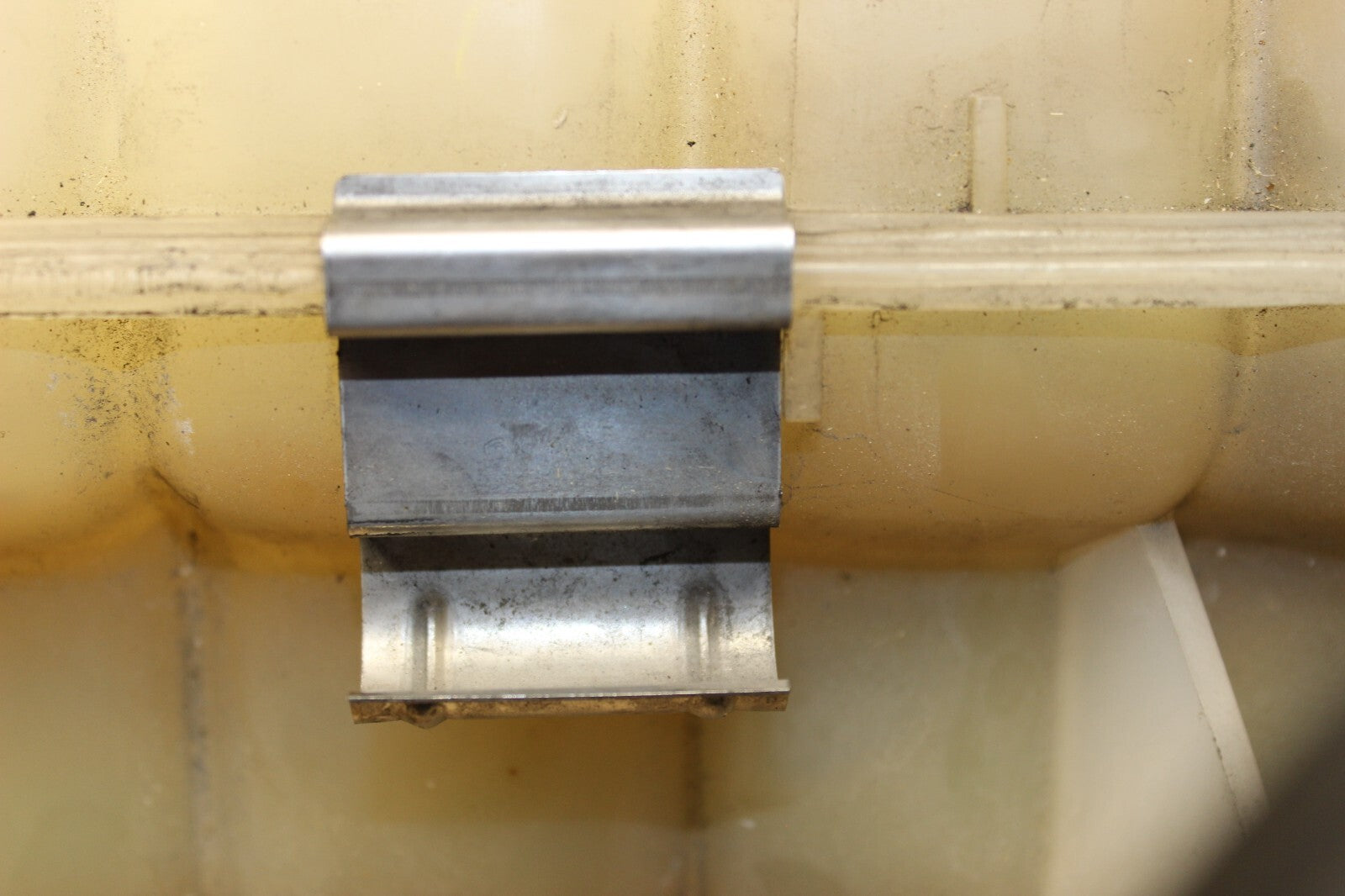 8728979