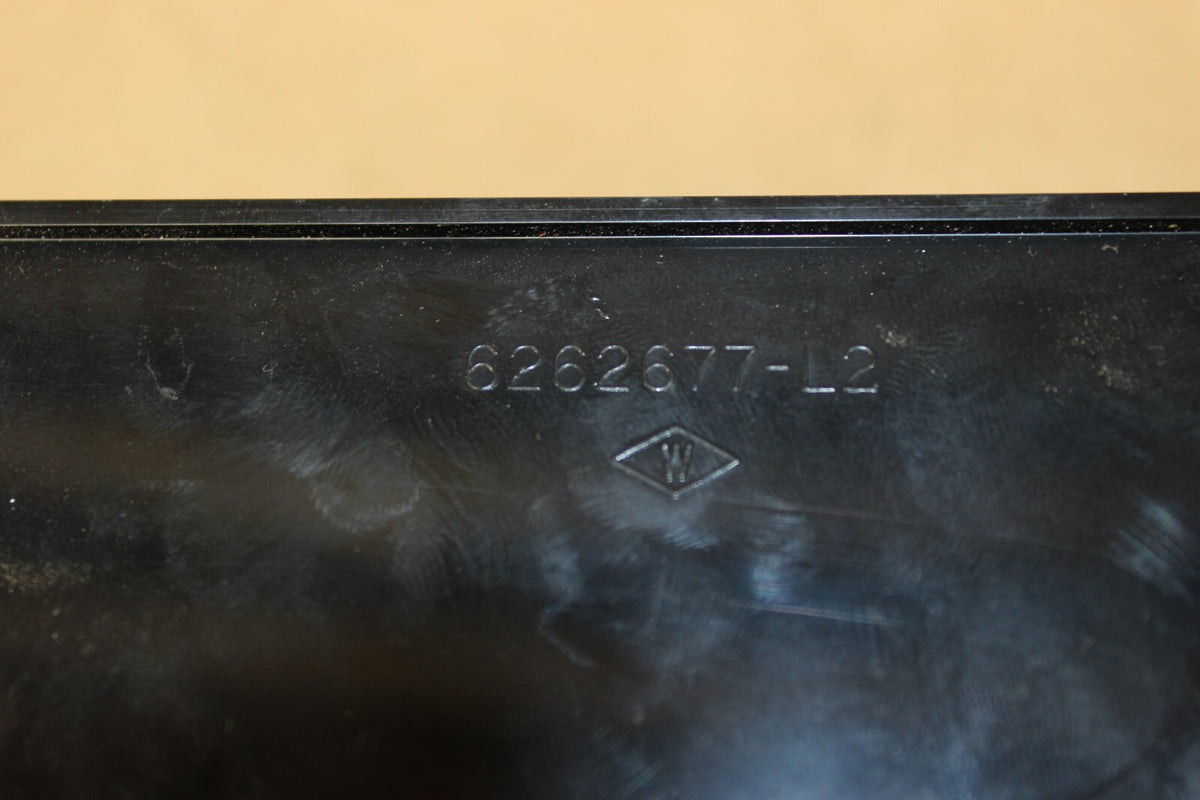 8953526