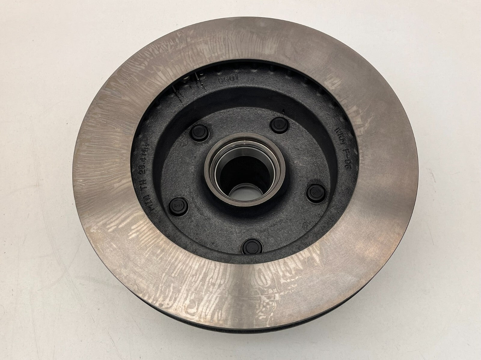 8702811