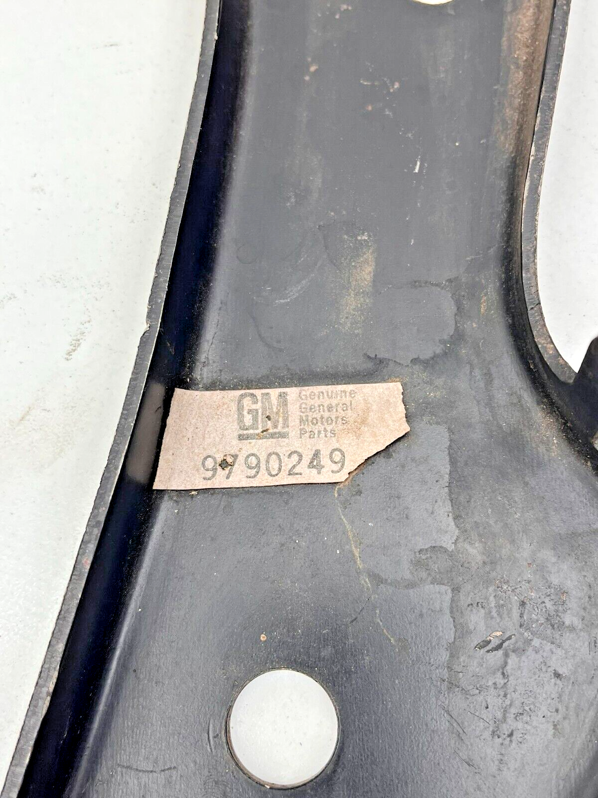 8899041