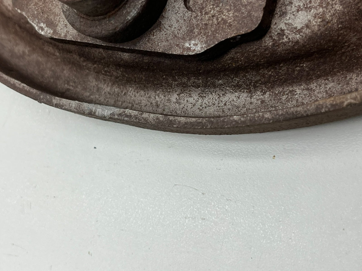 8962318