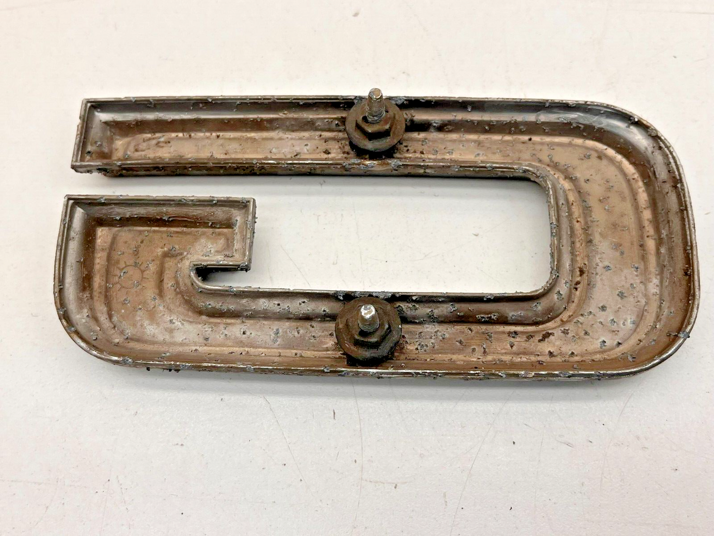 1968-1972 GMC C40 TRUCK FRONT HOOD EMBLEM