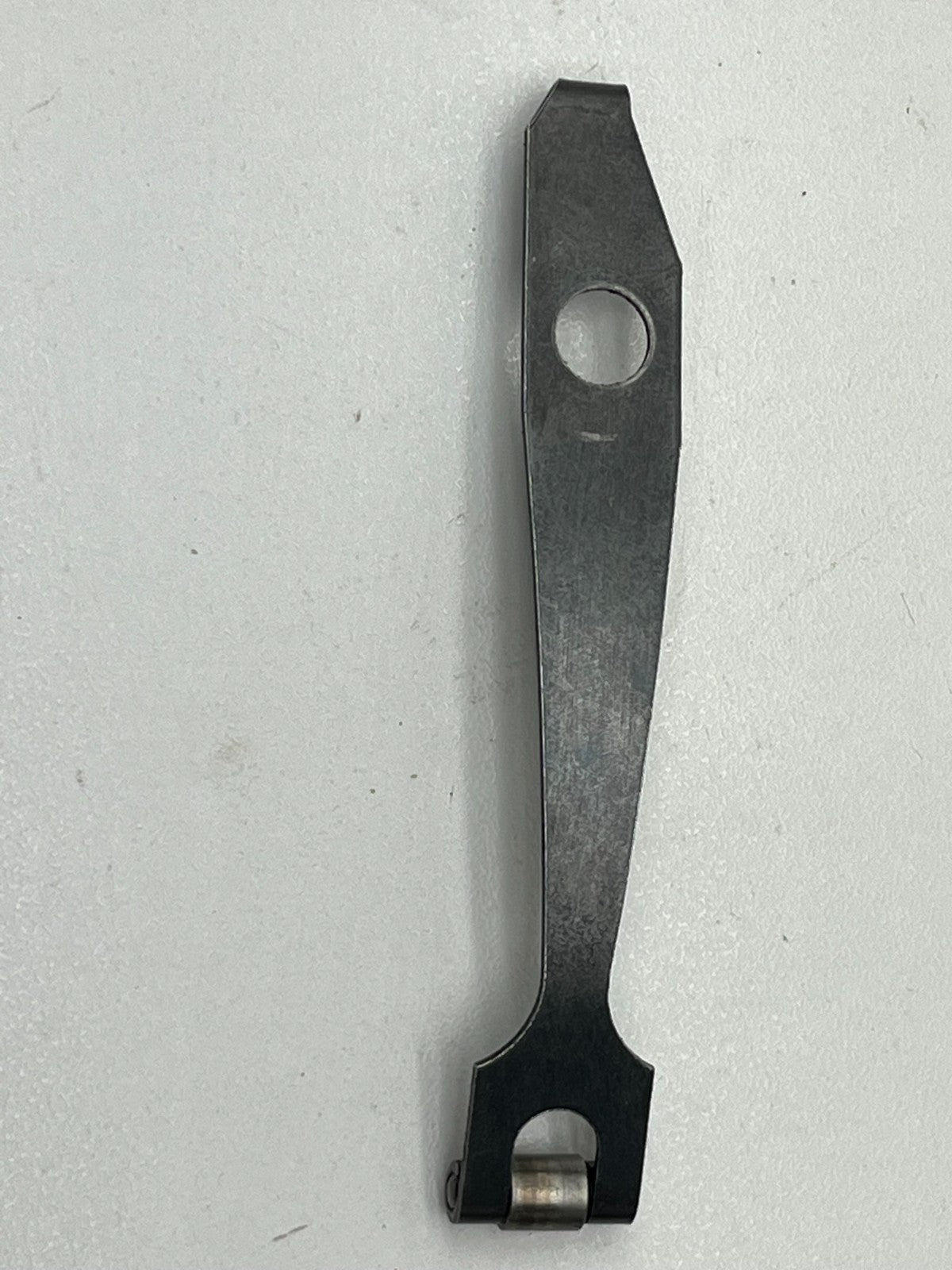 8952105