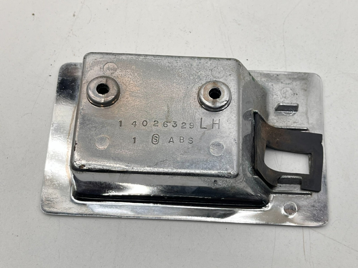 8948553