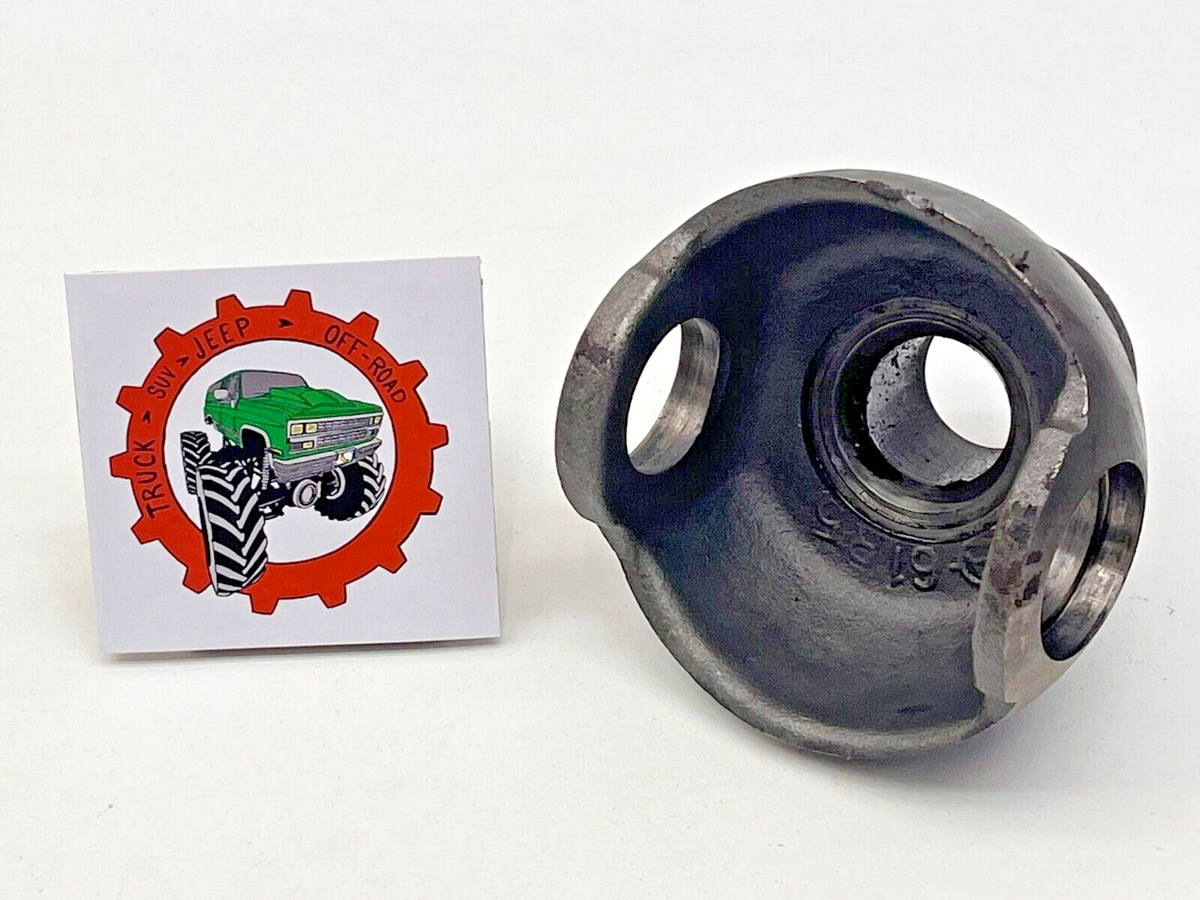 8985316