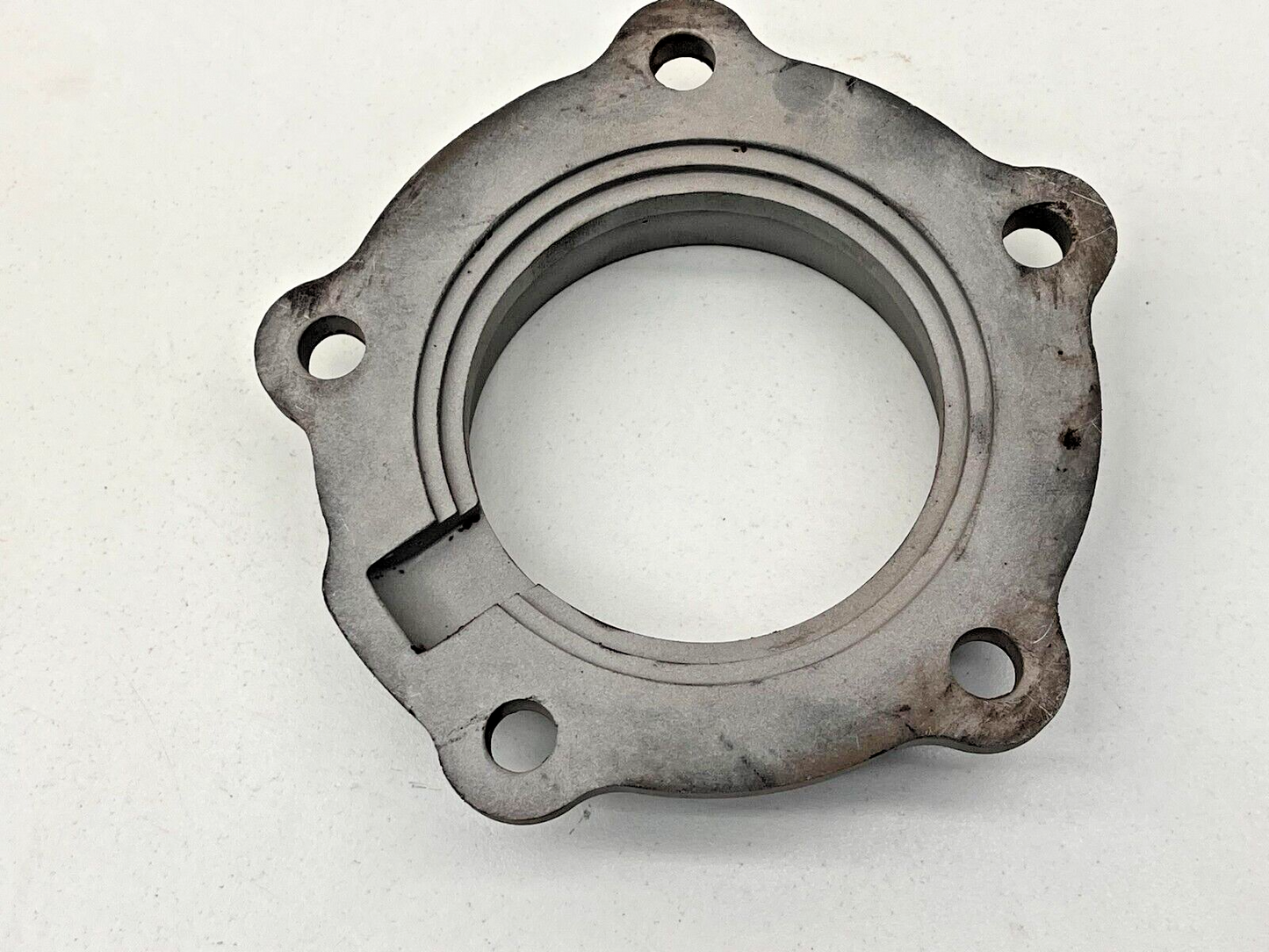 New Process NP205 Rear Output Fixed Yoke Seal Retainer C-94687