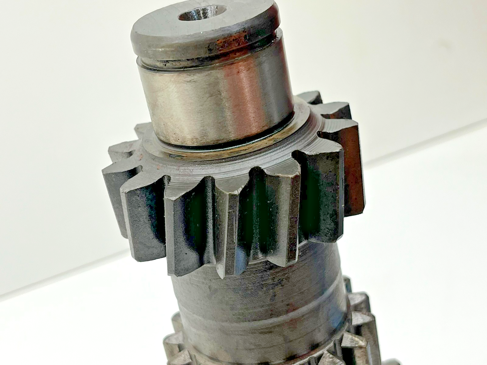 8939400