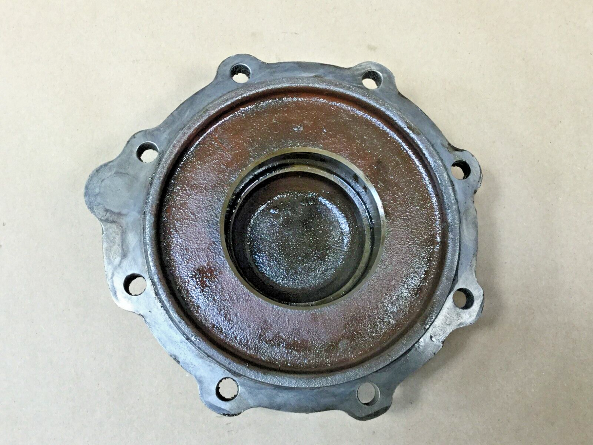 8942600